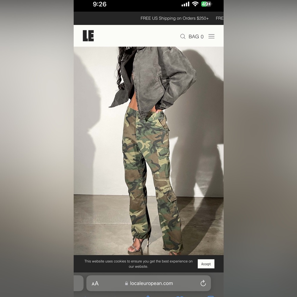 Local European CAMO CARGO - VINTAGE DISTRESSED WASH - size xs/s